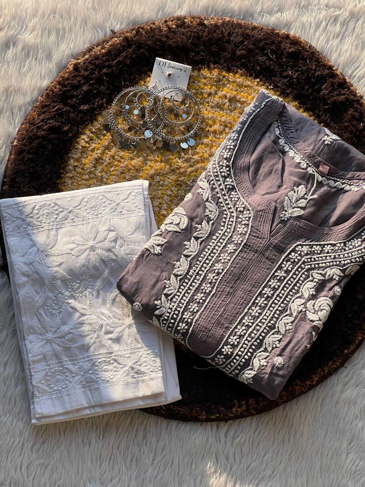 Pre Order : 3D muslin Lucknowi Chikankari - SuratHausBerlin