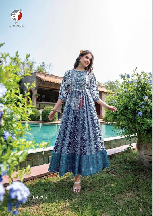 Premium Malai Cotton Dress With Digital Print mirror handwork - SuratHausBerlin 