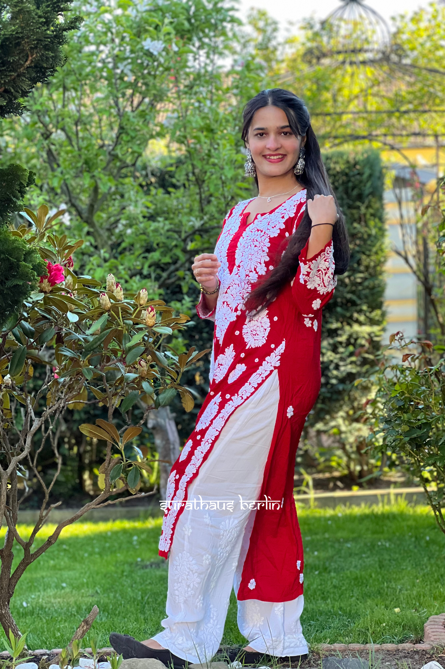 Lucknowi Modal Kurti- Red Blossom - SuratHausBerlin 