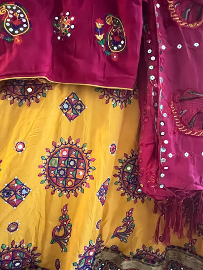 Traditional Gujarati Chaniya Choli set