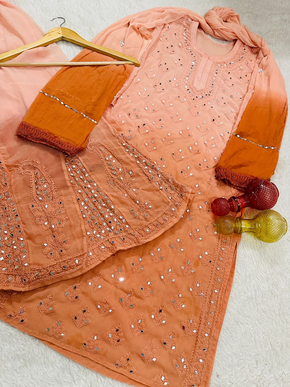 Lucknawi Chikankari in Jaal mirror work