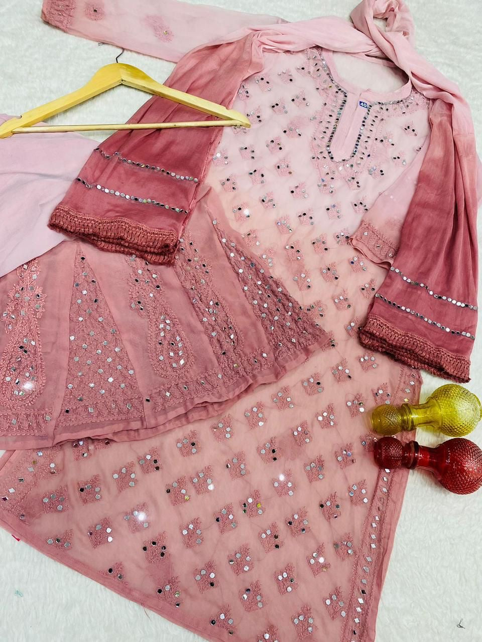 Lucknawi Chikankari in Jaal mirror work