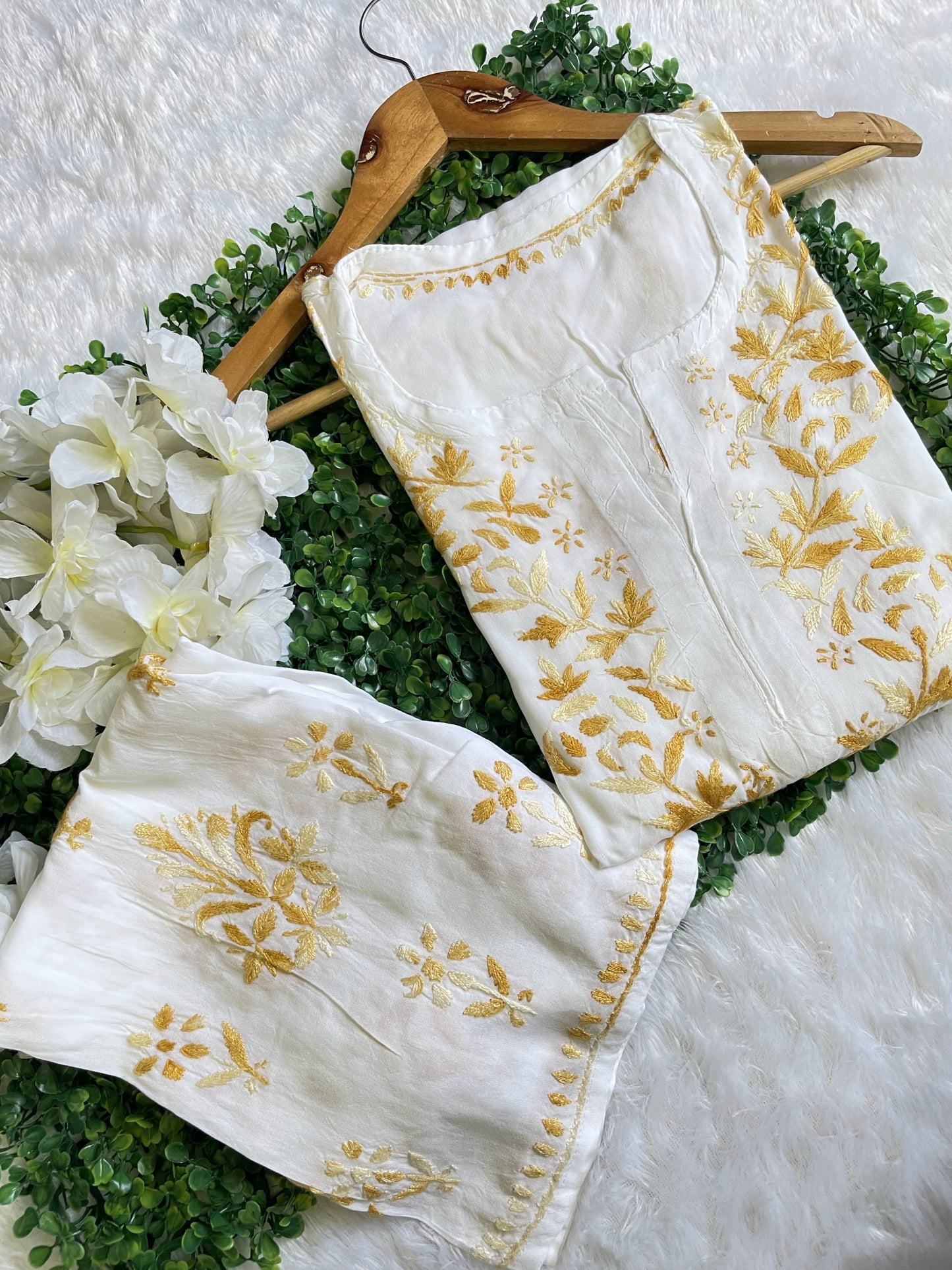 Rayon White Kurti Plazo set- pre order ! - SuratHausBerlin 