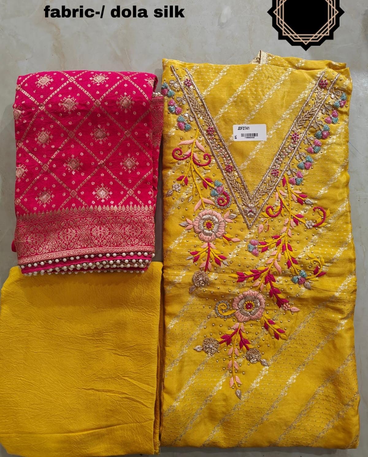 Unstitched suit sets - SuratHausBerlin 