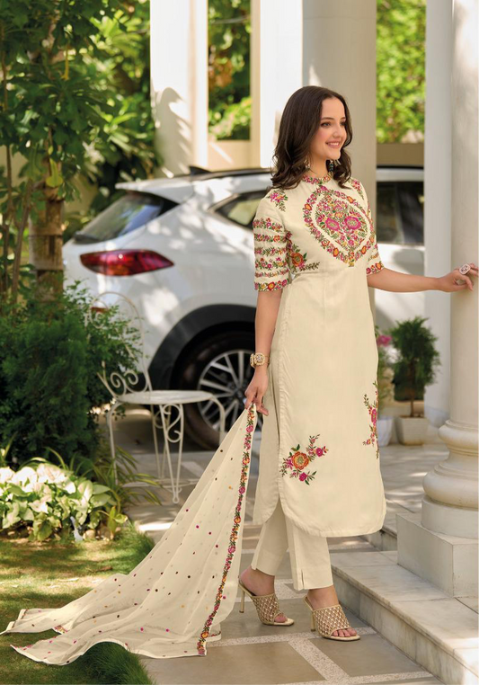Premium Silk Designer embroidery kurti set - SuratHausBerlin 