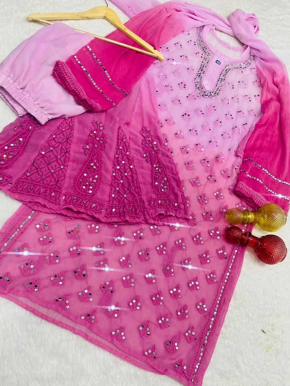 Lucknawi Chikankari in Jaal mirror work