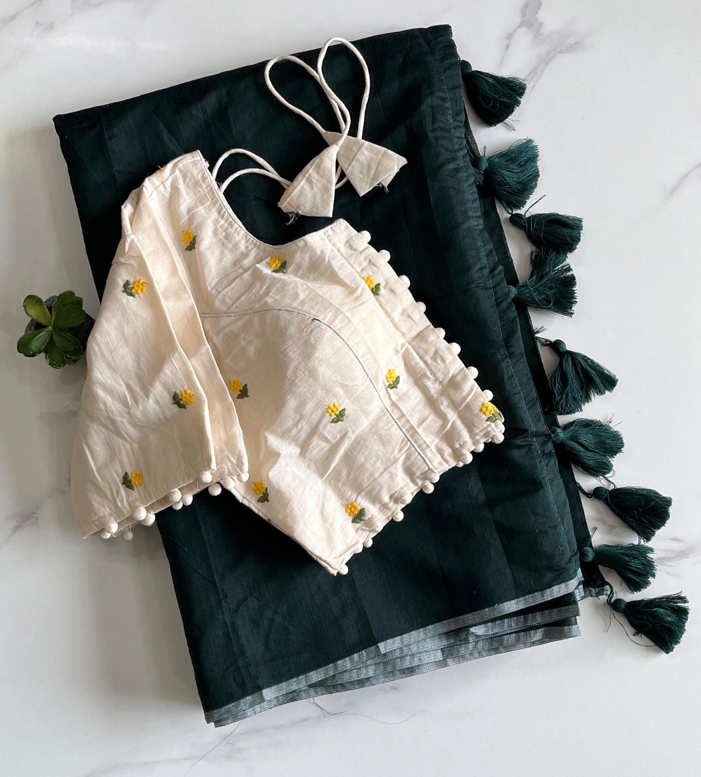 Khadi Saree with stitched Blouse - SuratHausBerlin 