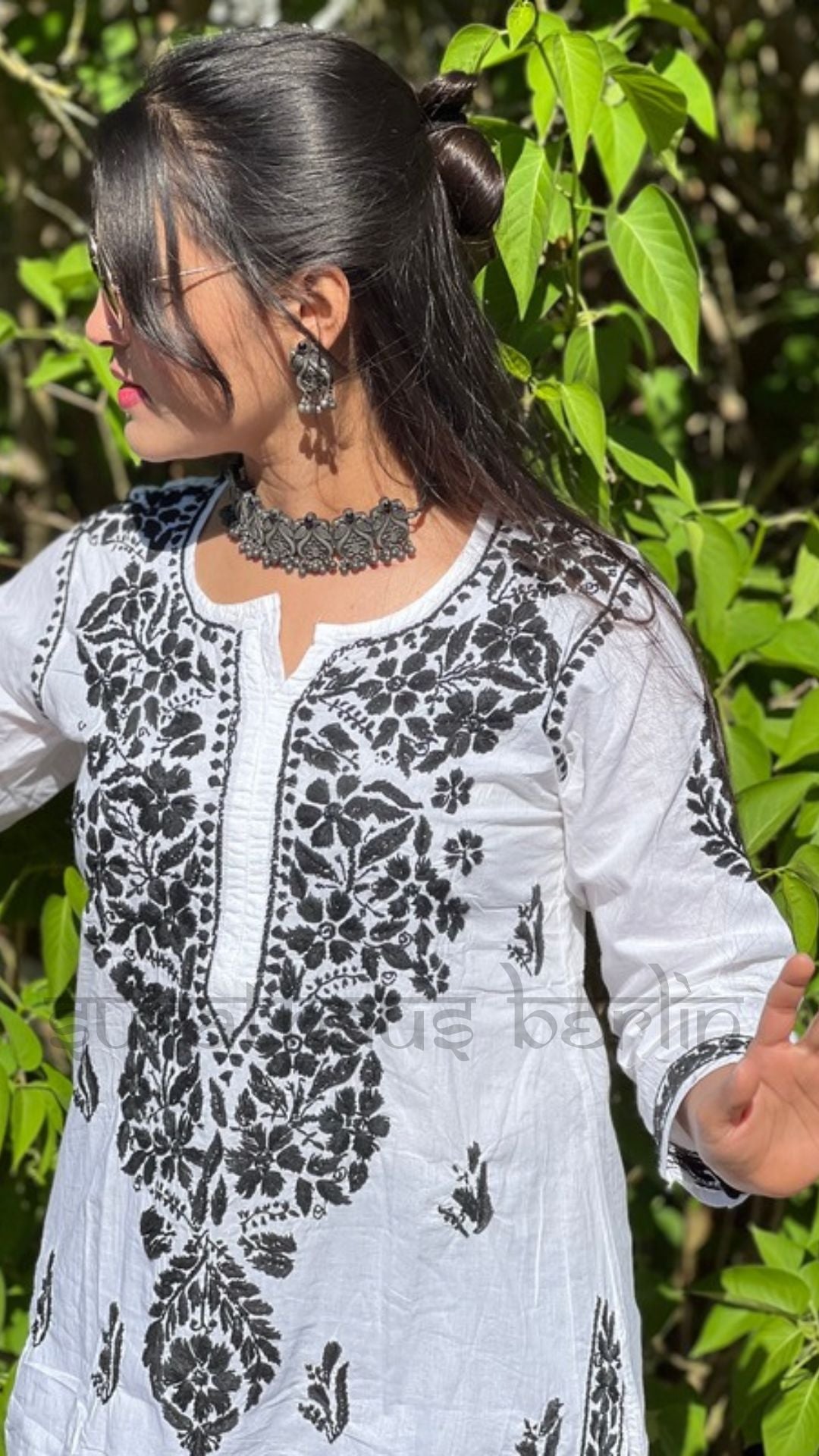 Lucknowi Black & White kurti in 100% cotton - SuratHausBerlin 