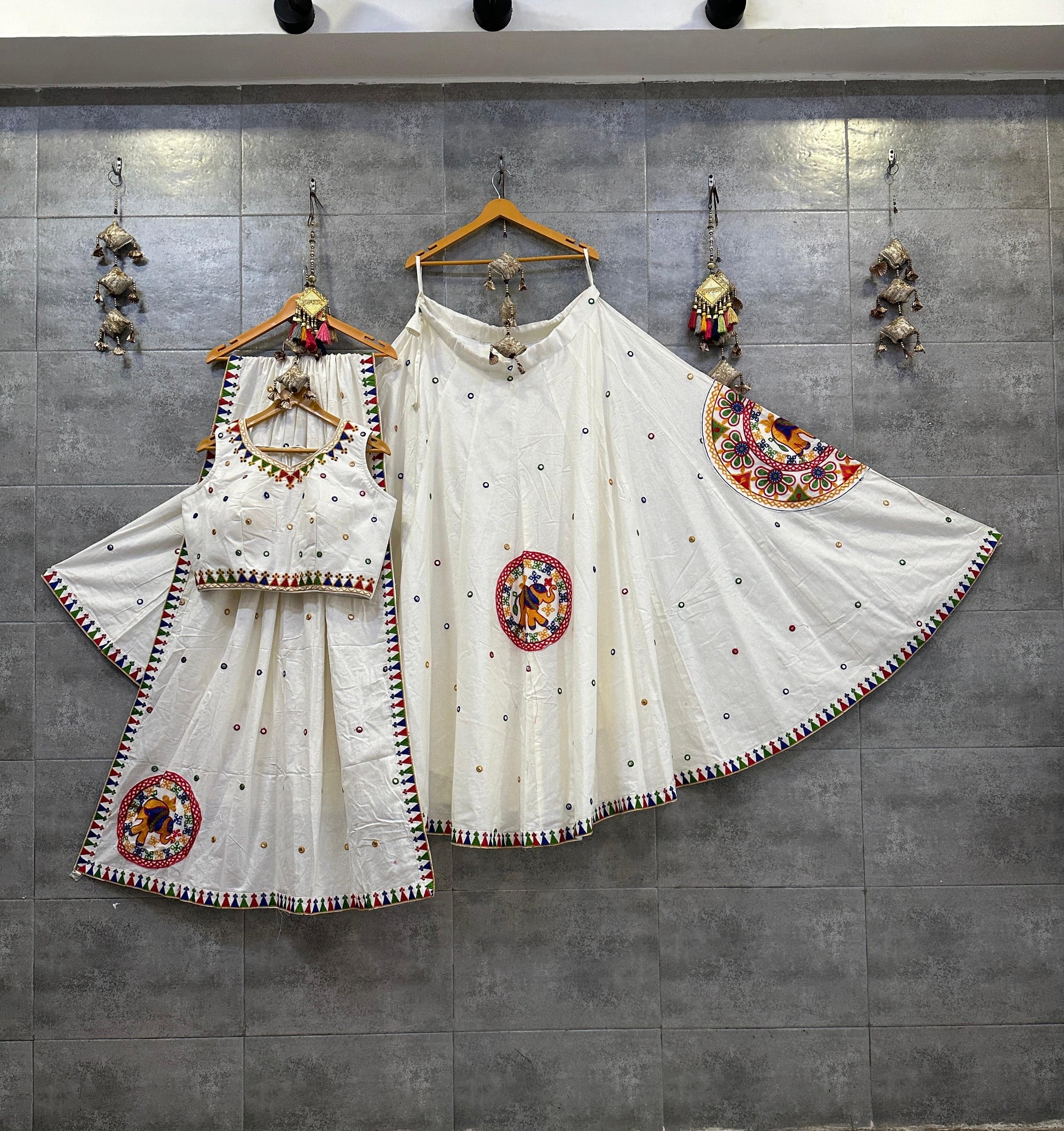 Pure khadi cotton Aari work chaniya choli- Pre order only - SuratHausBerlin 