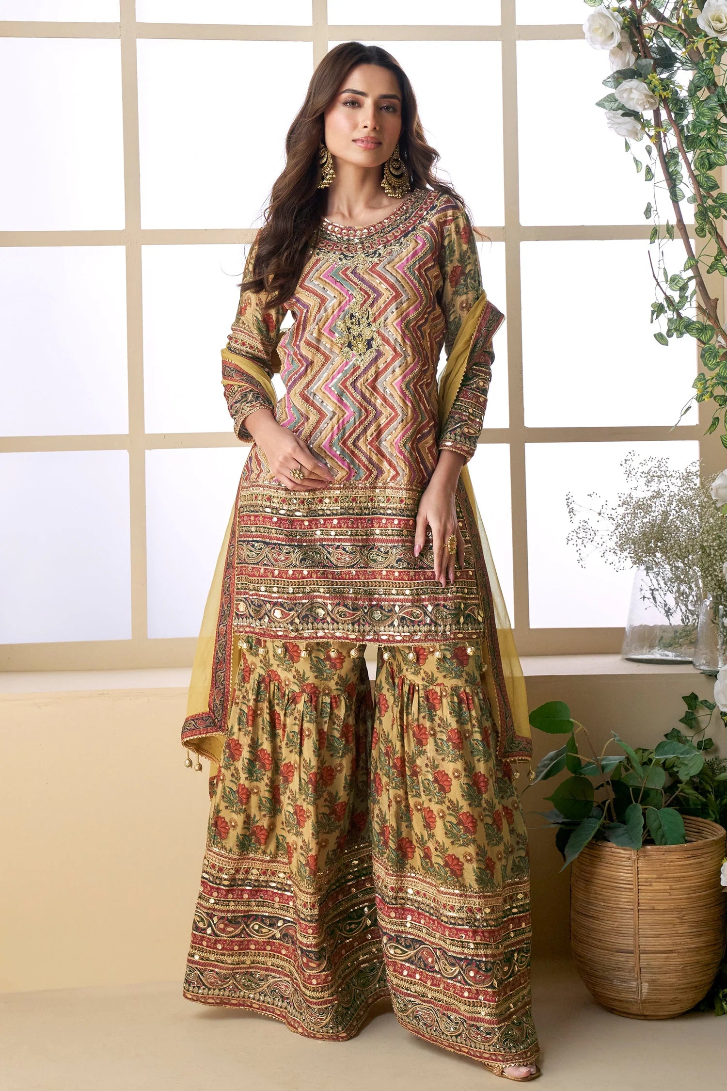 Luxurious Viscose Crepe Silk Suit - Hand Aari & Gota Patti Work - SuratHausBerlin 