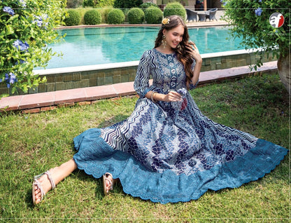 Premium Malai Cotton Dress With Digital Print mirror handwork - SuratHausBerlin 