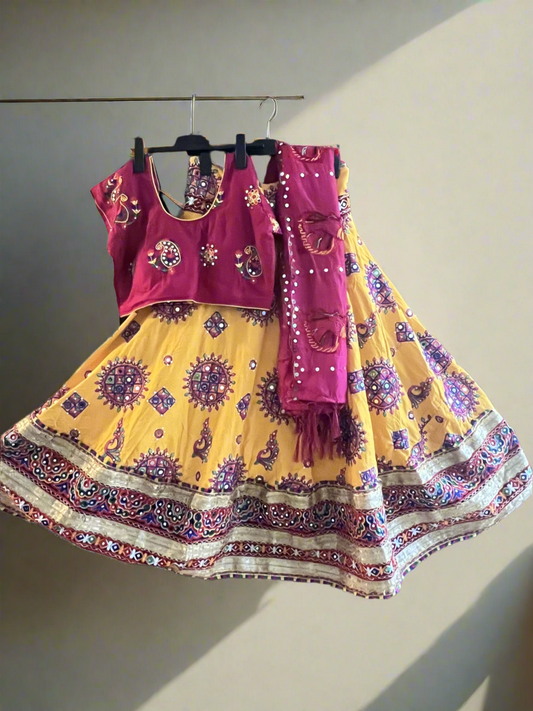 Traditional Gujarati Chaniya Choli set