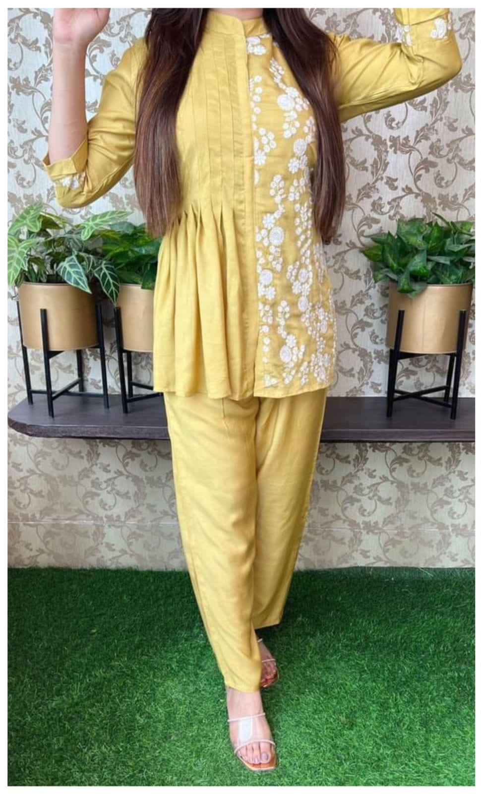 Stylish Rayon co-ord set with white Thread embroidery