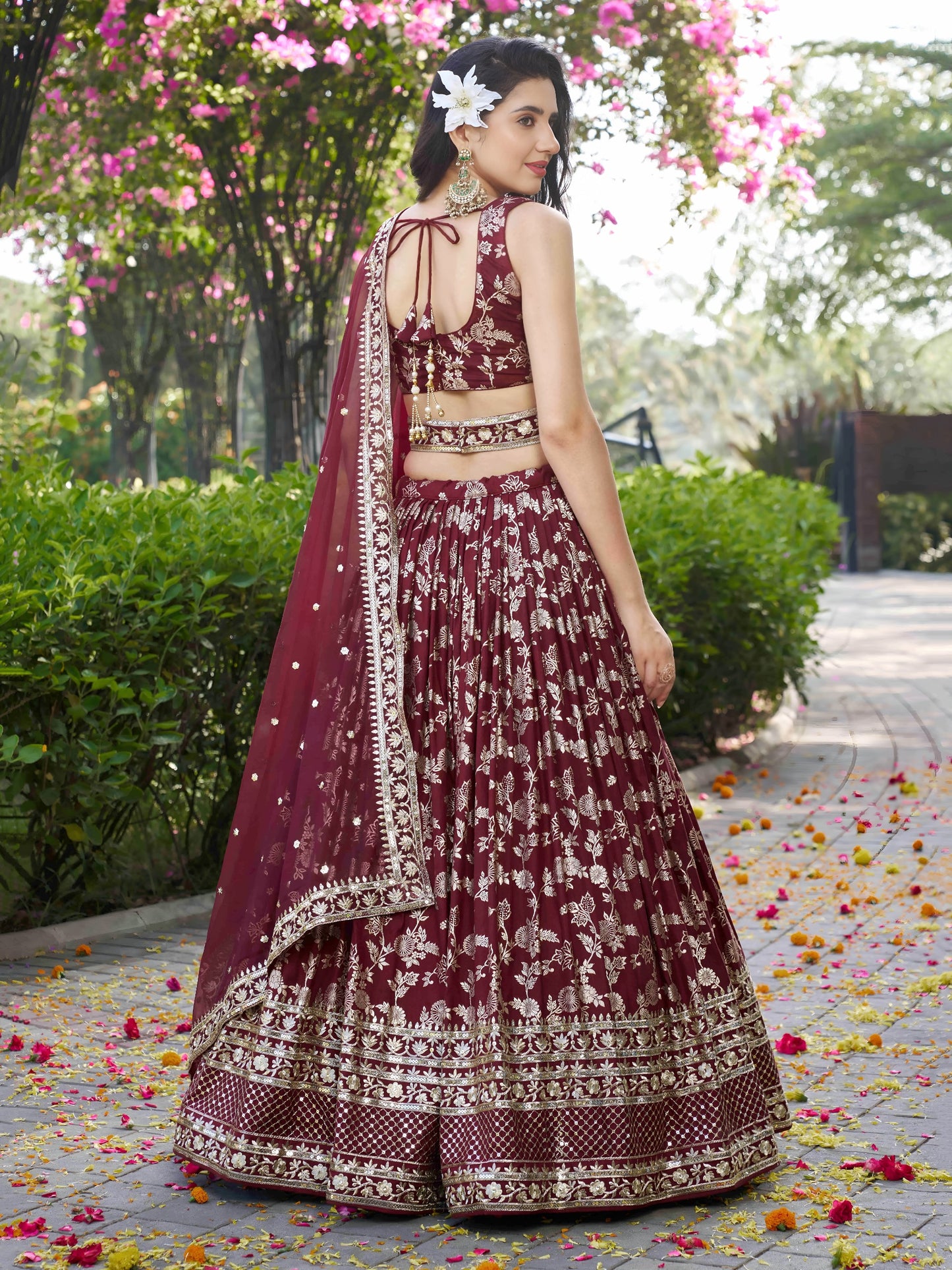 Festive Dola silk lehenga - SuratHausBerlin 