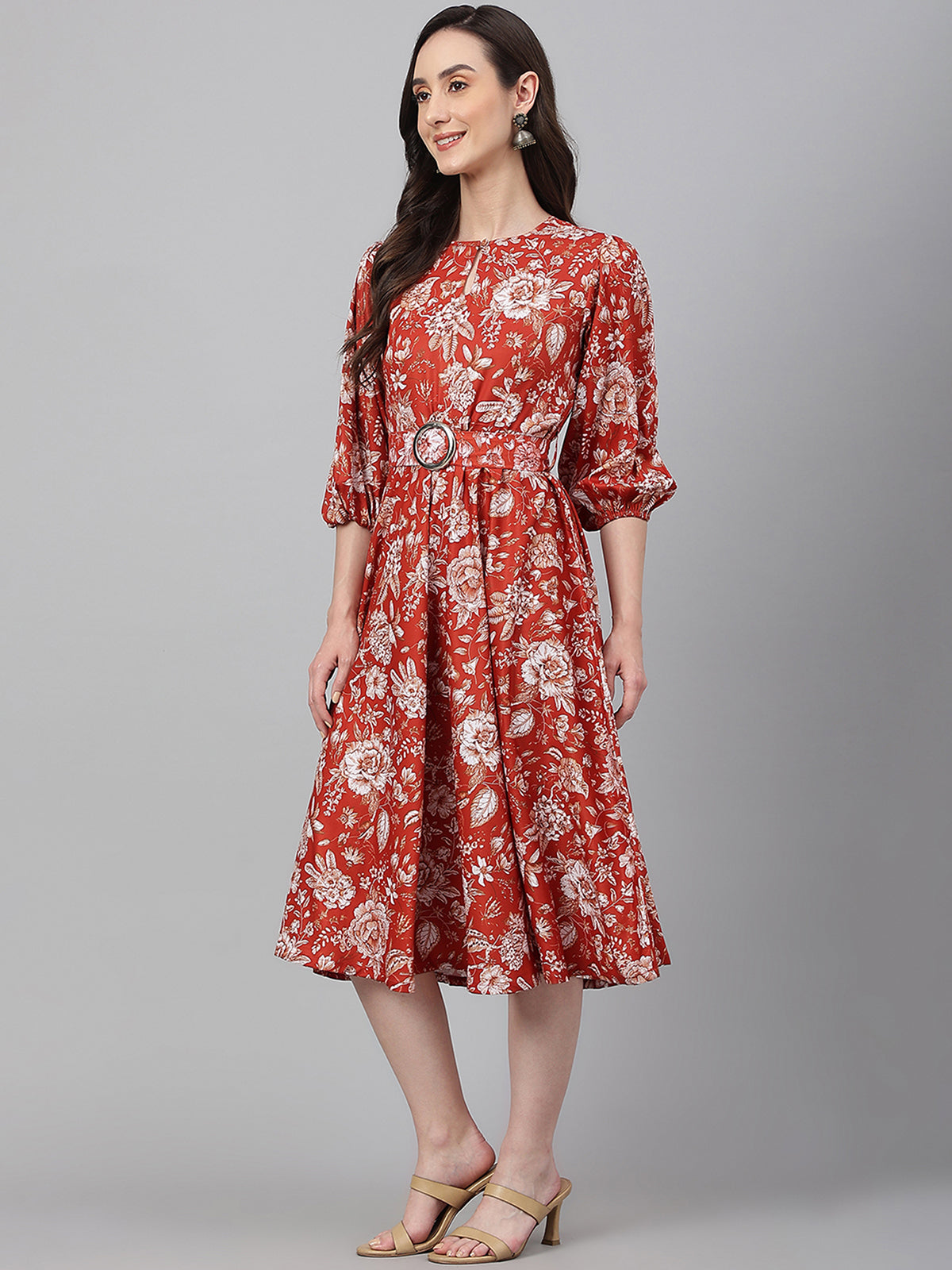 Ausgestelltes Westernkleid aus Crêpe mit Digitaldruck für Damen in Rostrot