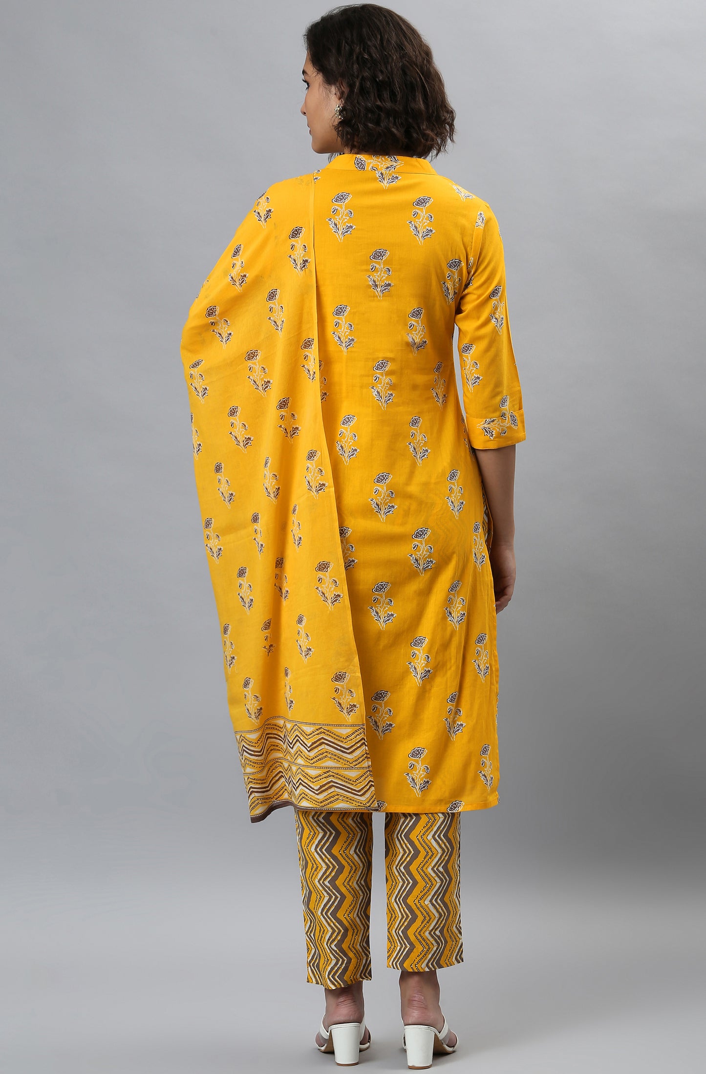 Yellow printed Cotton Kurta With Pant and Dupatta - SuratHausBerlin 