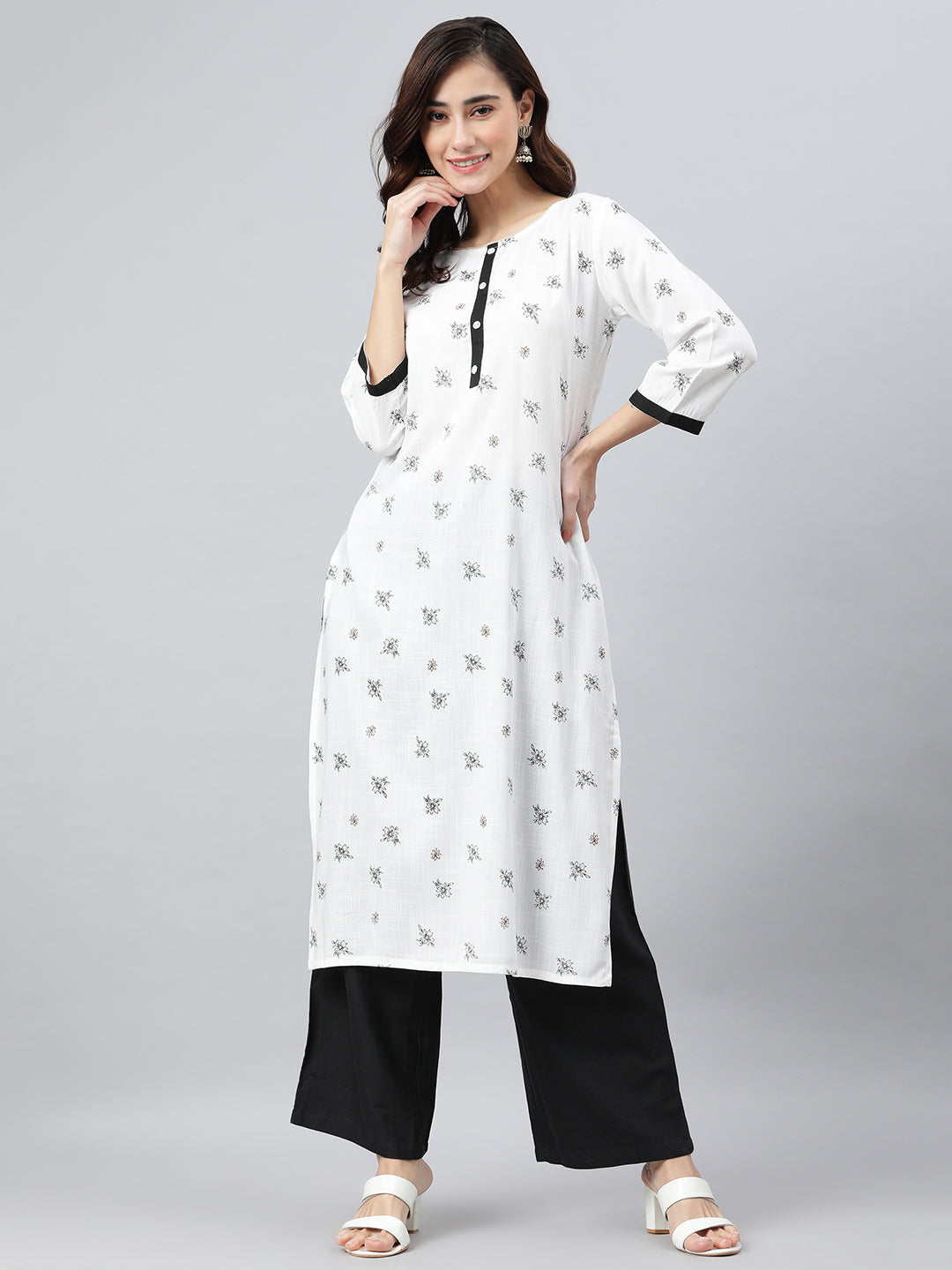 Women's White Kurta with pure cotton Pant - SuratHausBerlin 