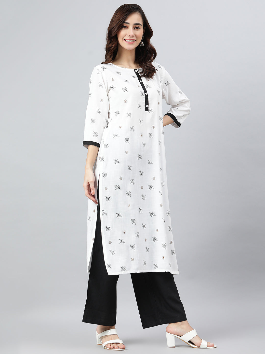 Women's White Kurta with pure cotton Pant - SuratHausBerlin 