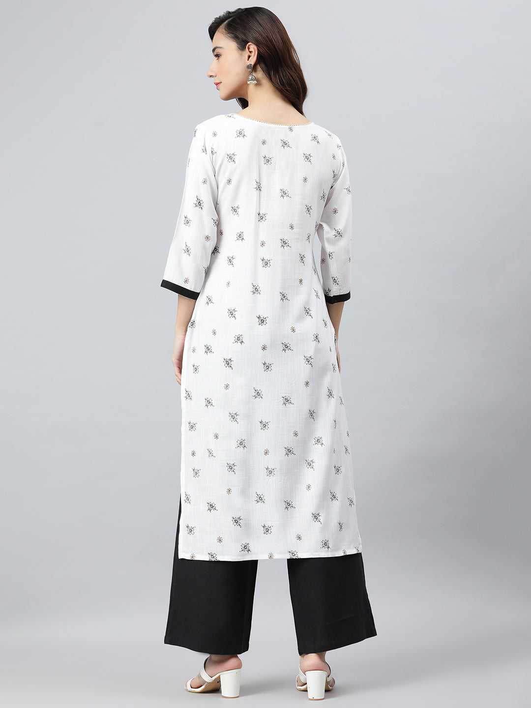 Women's White Kurta with pure cotton Pant - SuratHausBerlin 